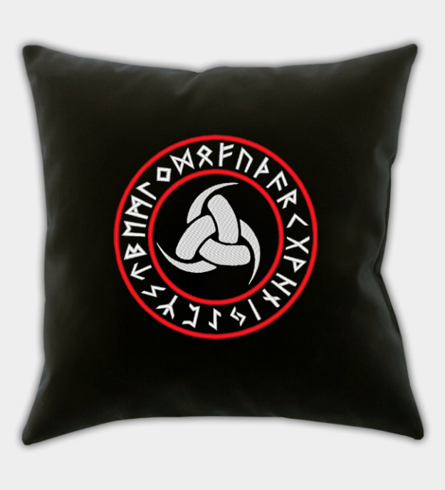 Odens trefaldiga horn broderad kuddfodral